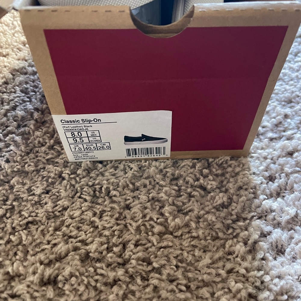 Vans - Picture 2 of 2